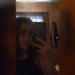 Meet your Posher, Alia